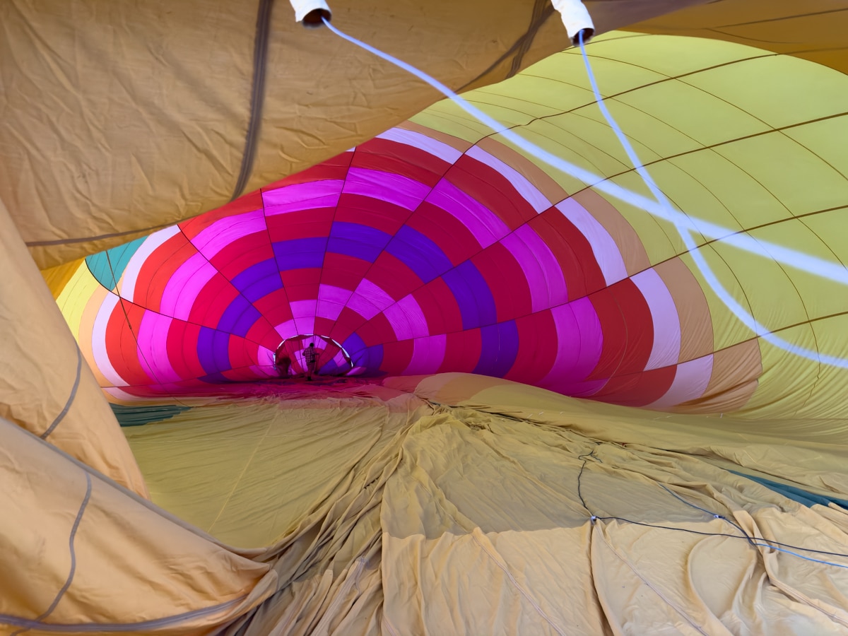 Inflating the balloon envelope