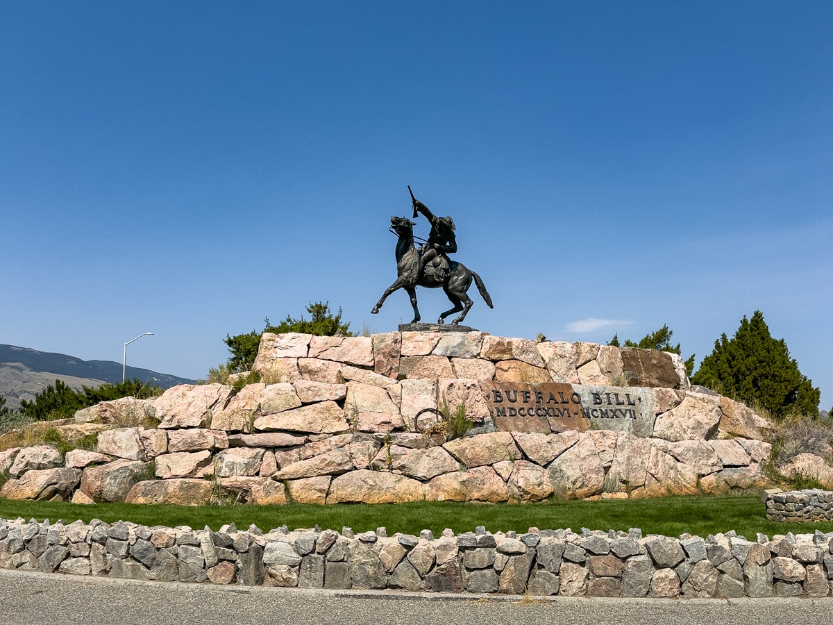 The Scout statue at Buffalo Bill Museum